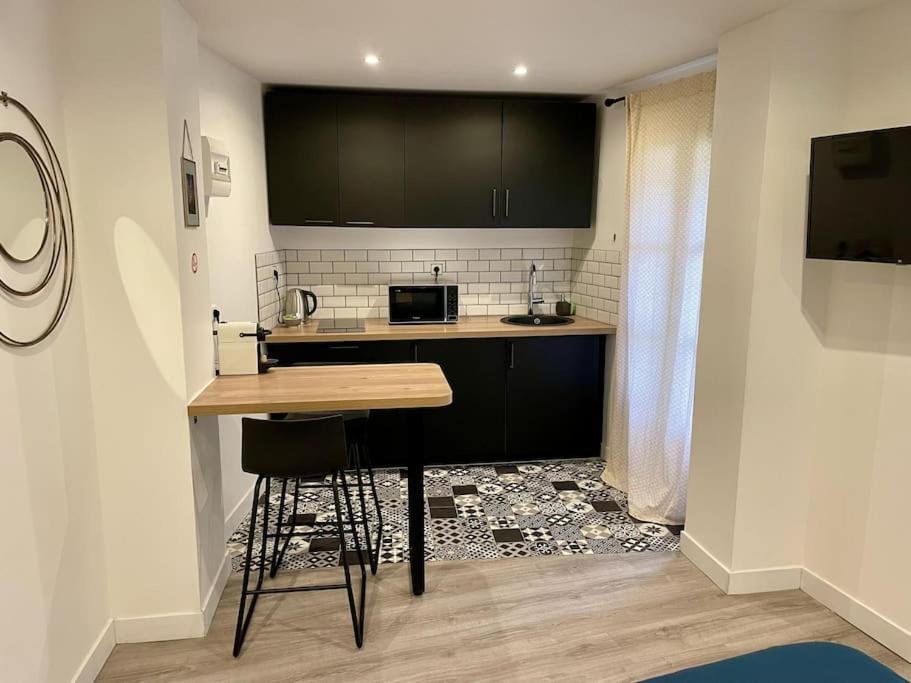 Le Moulin 2 - Appartement Arenes Romaines- Beziers Gare - Wifi- Tv Connecte Exteriör bild